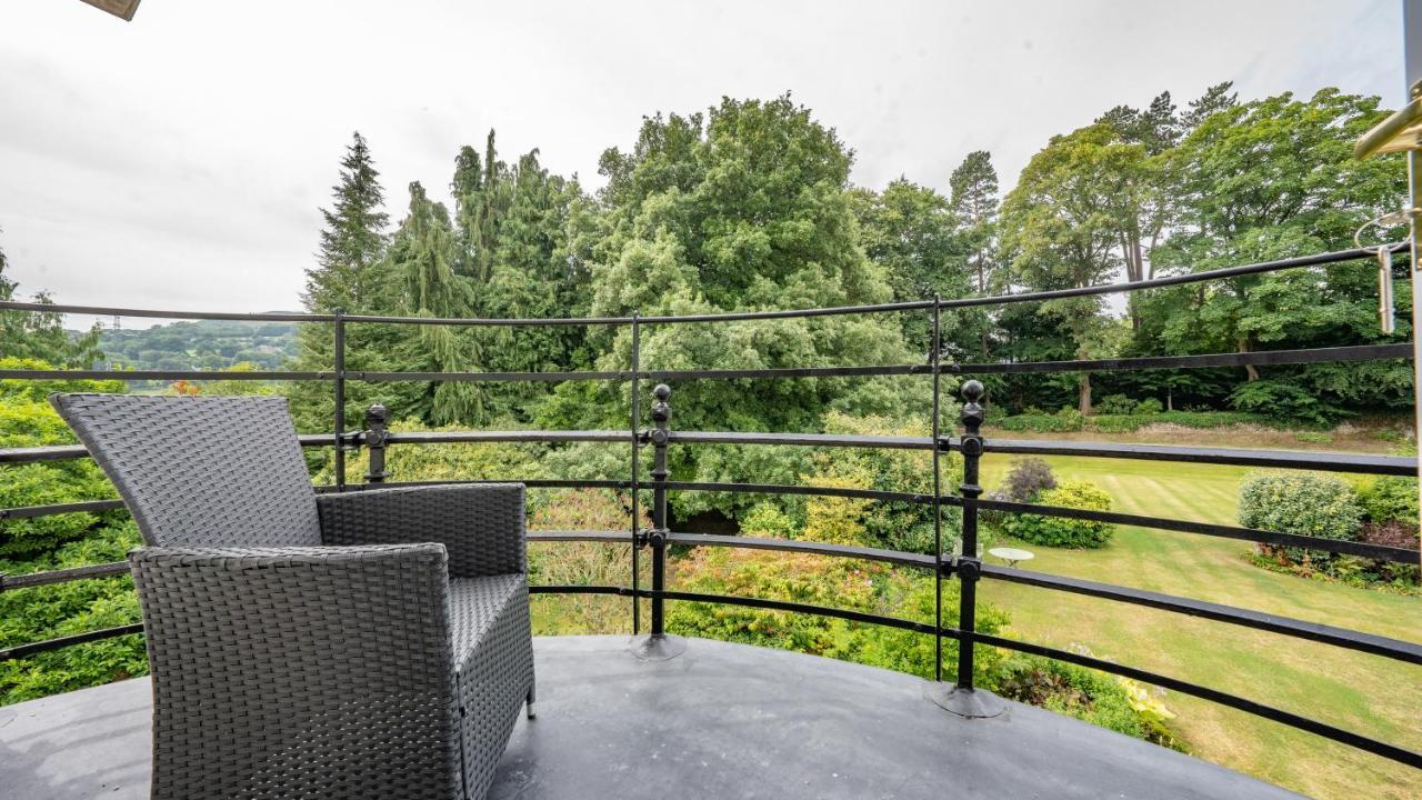 Pantybeiliau House Bed & Breakfast Gilwern Exterior photo